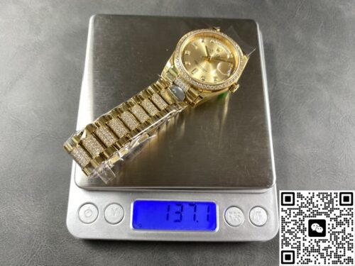 910